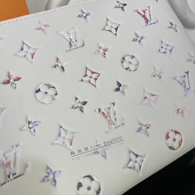 lv路易威登專櫃2022新款Coussin小號手袋 織物寬肩帶lv壓紋羊皮單肩斜挎包 M21209 M21353 ydh4964
